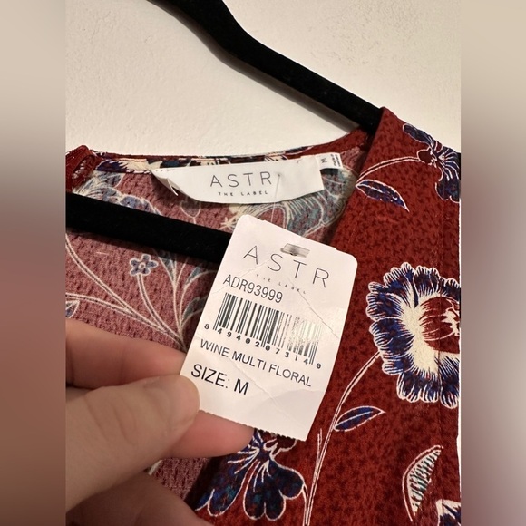 ASTR The Label Tie Front Floral Midi Dress Wine Red Burgundy Paisley Size Medium - Picture 4 of 7